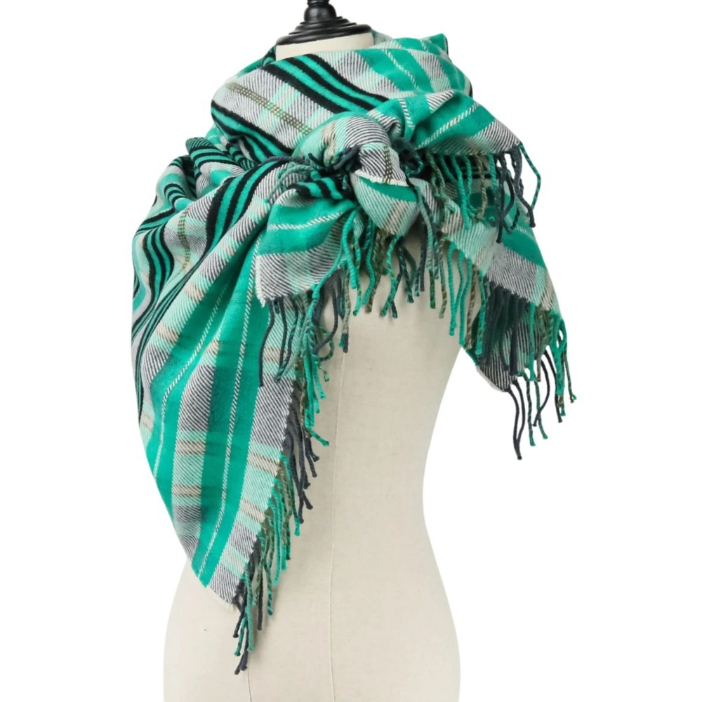 HERMES Green Scarf - Picture 3 of 14